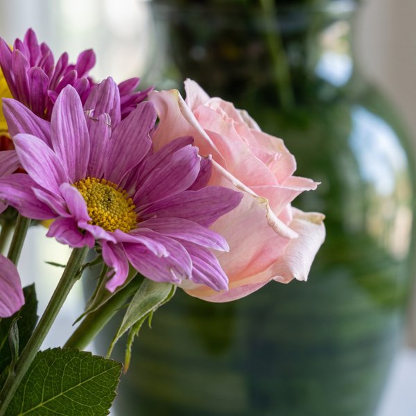 Vaso de Flores do Campo Mix Luxuoso Com Chocolate
