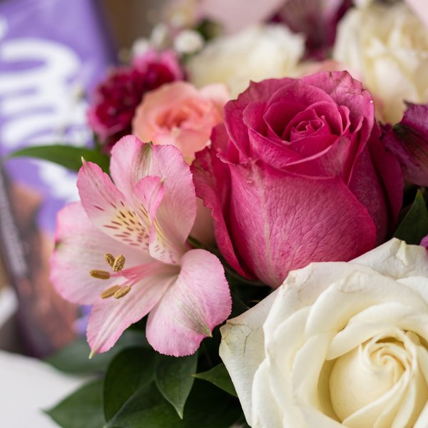 Cesta Purple e Balão Bubble Strass
