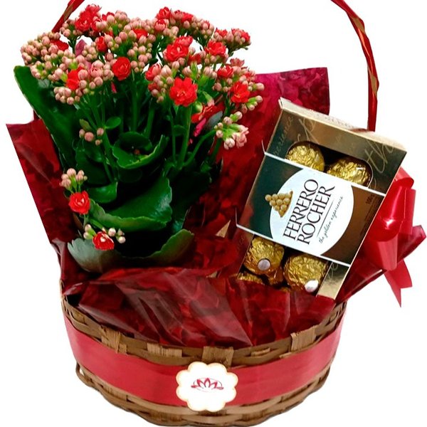 Cesta Kalandiva com Ferrero