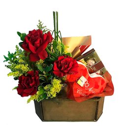 Imagem de Cesta de Arranjo e Pelúcia 