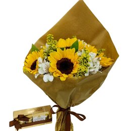 Imagem de Buquê de Girassóis com Ferrero Rocher