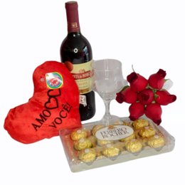 Imagem de Buquê e Vinho Românticos 