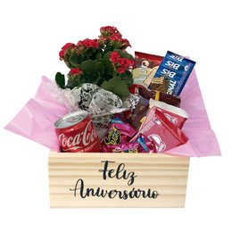 Imagem de Box de Chocolates e Coca-Cola