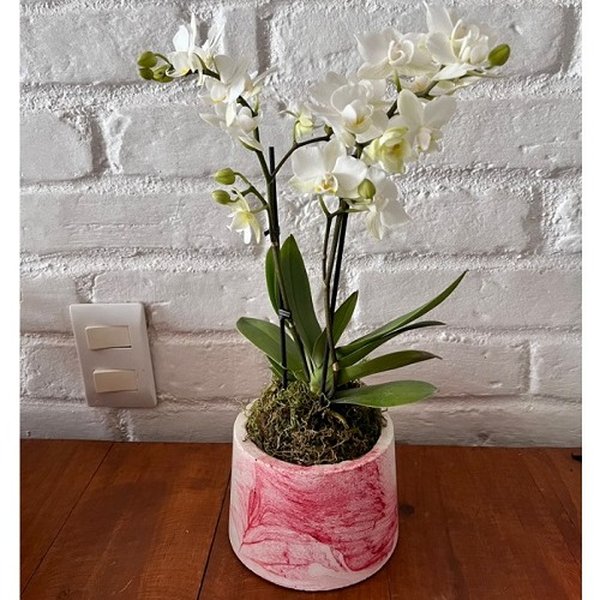 Orquídea Branca em Vaso Artesanal Marmorizado