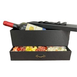 Imagem de Caixa de vinho com petiscos