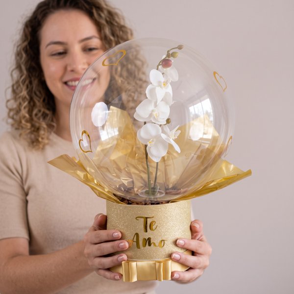 Orquídea Dentro do Balão no Box Glitter Dourado