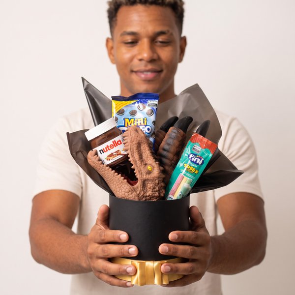 Dino Marrom - Nutella, Doces e Fantoches