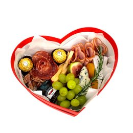 Imagem de Tábua Love de Queijos e Frios no Coração