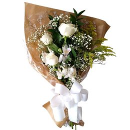 Imagem de Arranjo 3 rosas brancas