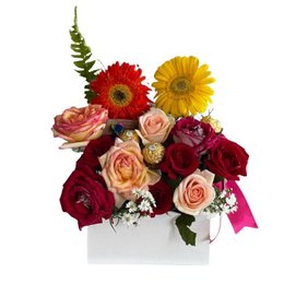 Imagem de Box Flores Variadas Com Trio Ferrero Rocher