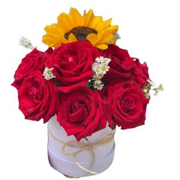 Imagem de Box P com Rosas Colombianas e Girassol  