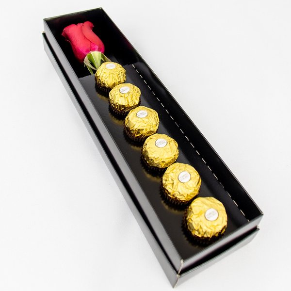 Box Luxo Com Rosa e Ferrero