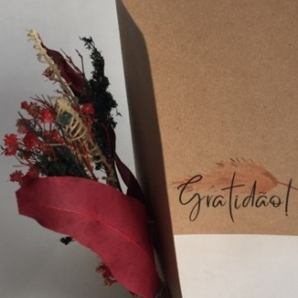 Cartão Floral Sentimentos
