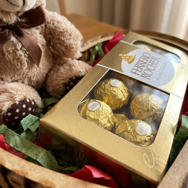 Kit Urso de Pelúcia e Chocolate Ferrero
