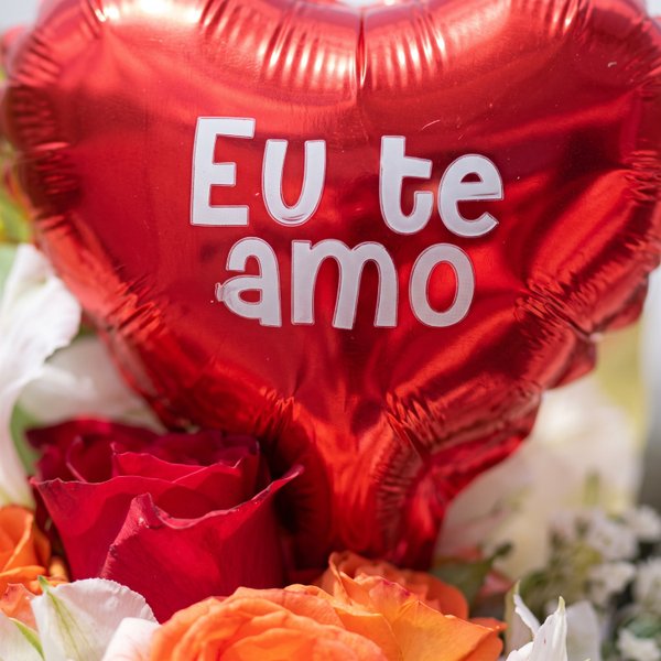 Cone de Flores Com Balão
