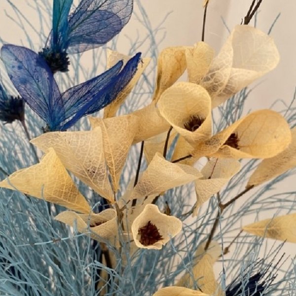 Vaso Azul Com Flor Sininho