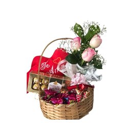 Imagem de Cesta com Pelúcia e Chocolate 