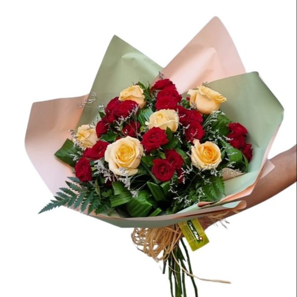 Buquê de 6 Rosas Chá, 6 Mini Rosas Vermelhas