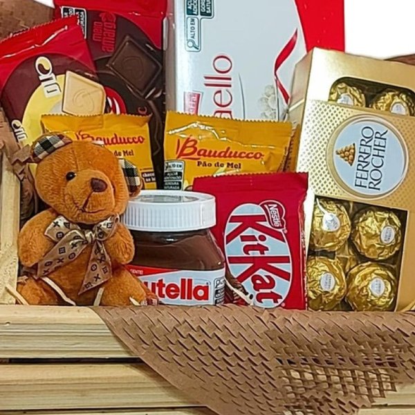 Cesta com Chocolates e Pelúcia Você é Especial 