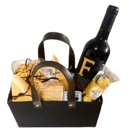 Imagem de Cesta Premium Queijos, Ferrero e Vinho 