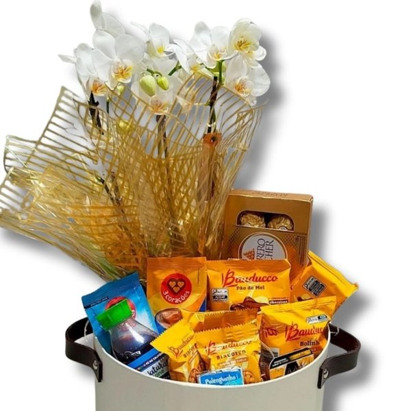 Cesta de Café da Manhã Premium com Orquídea 