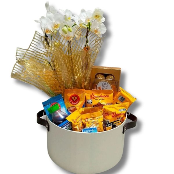 Cesta de Café da Manhã Premium com Orquídea 