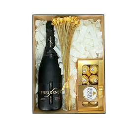 Imagem de Freixenet Cordon Negro e Bombons Ferrero