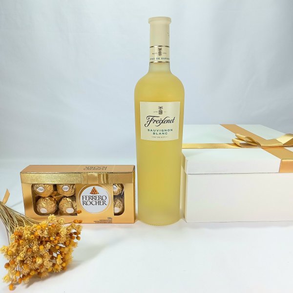 Vinho Freixenet Sauvignon Blanc e Ferrero
