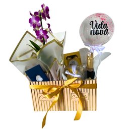 Imagem de Presente com Orquídea e Charme