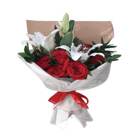 Imagem de Buquê de Lírio Branco e Rosas Vermelhas