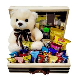 Imagem de Cesta Com Pelúcia e Chocolates Brown Collection 