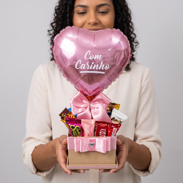 Cesta De Chocolates E Balão Afeto Rosa 