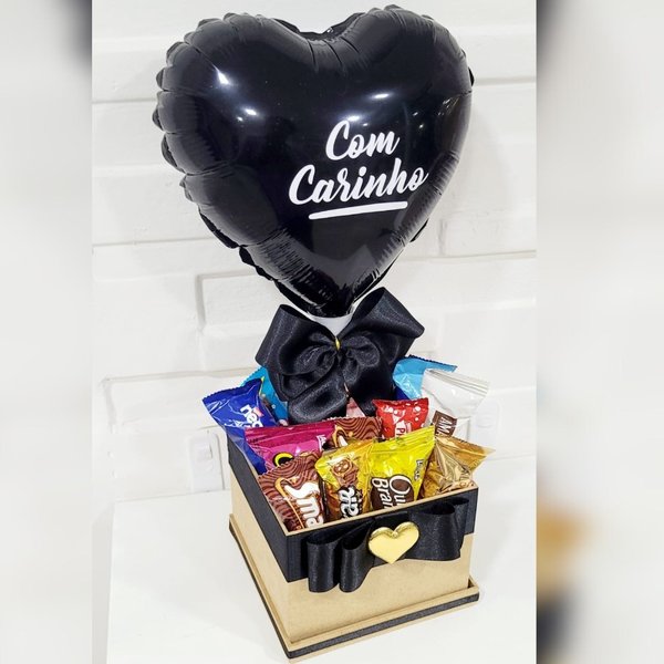 Cesta De Bombons Sortidos Afeto Black & Dourado 