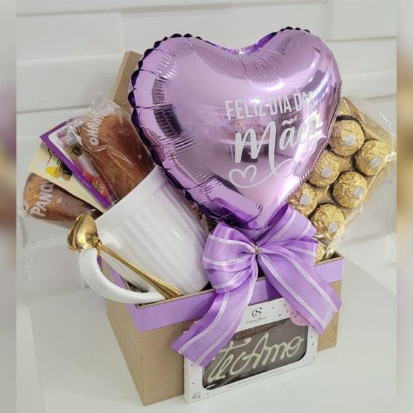 Cesta Dia Das Mães Lilás Com Ferrero Rocher E Balão 