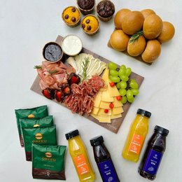 Imagem de Cesta de café da manhã completa para 4 - Grazing