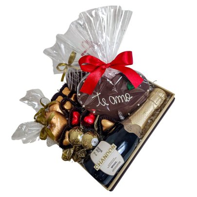 Caixa Baby M. Chandon com Coração de Chocolate