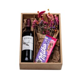 Imagem de Kit Vinho com Flores Secas e Chocolate