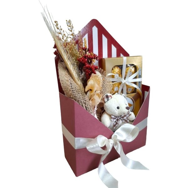 Cesta Envelope chocolate e Urso de Pelúcia