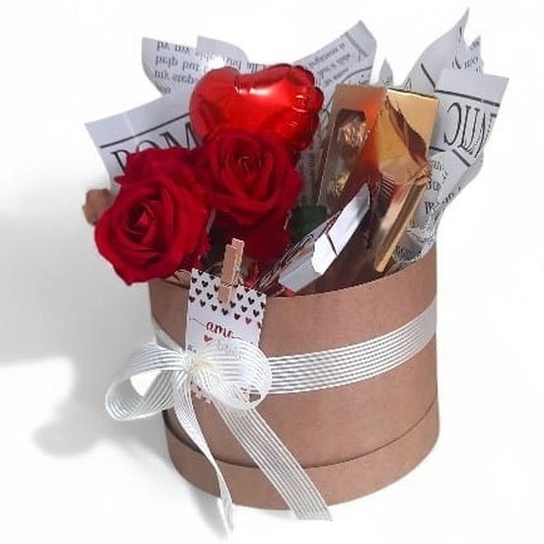 Cesta Chocolates com Rosas Eternas