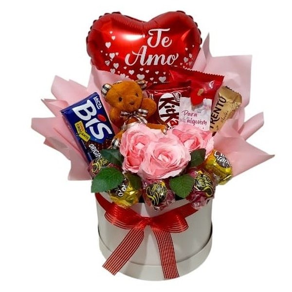 Cesta Luxo Chocolates e Mimos 