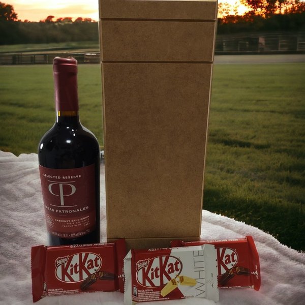 Cesta Especial  de Vinho com Chocolates 