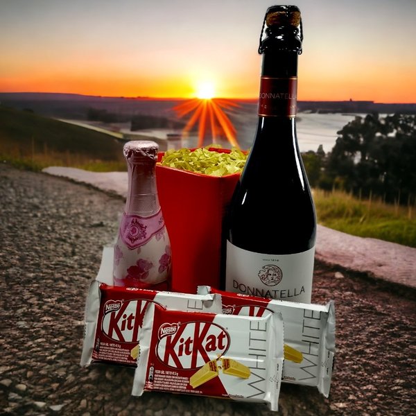 Cesta Frisante Lambrusco , Espumante e Chocolates