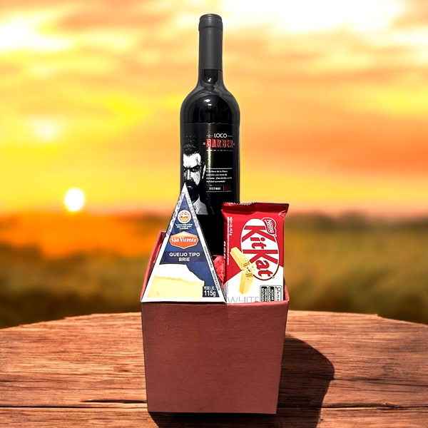 Cesta Doçura com Vinho, Queijo e Chocolate