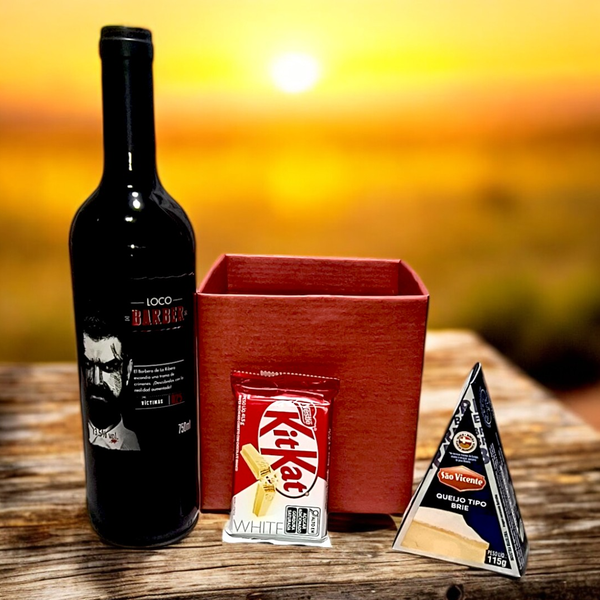 Cesta Doçura com Vinho, Queijo e Chocolate