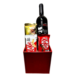 Imagem de Cesta Presente Ideal com Vinho e Chocolates