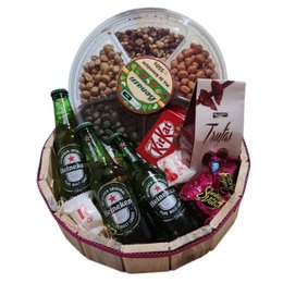 Imagem de Cesta Cerveja e Petiscos e Chocolate