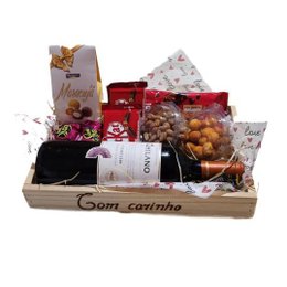 Imagem de Cesta de Vinho Tinto e Chocolate