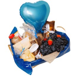 Imagem de Bandeja de Presente M em Vime com Balão Coração