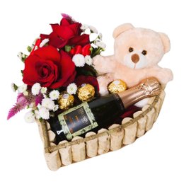 Imagem de Cesta Coração Rústico P Bebida Chocolates Urso Pelúcia