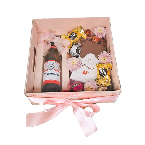 Caixa de Petiscos Craft com Cerveja e Chocolates Rosa